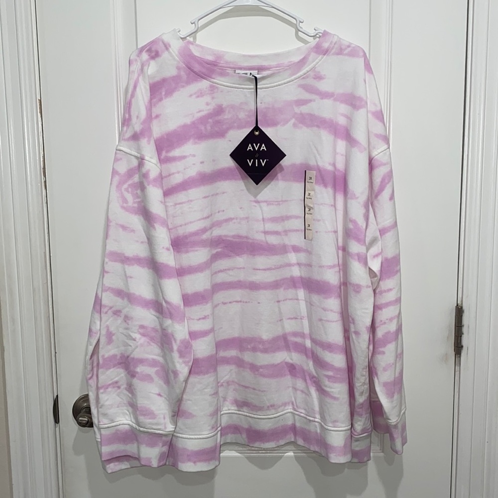 Crew neck/ long sleeve size 3X